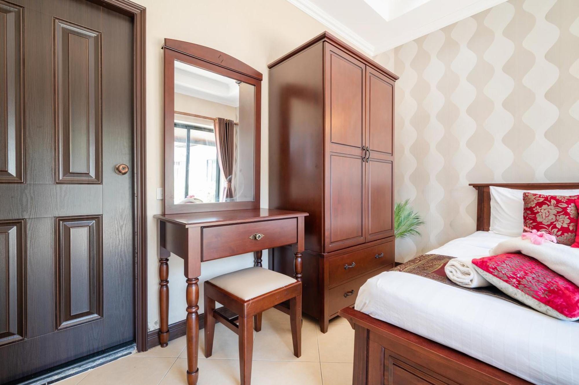 Coastal 3 Bdr Private Pool Villa Pattaya